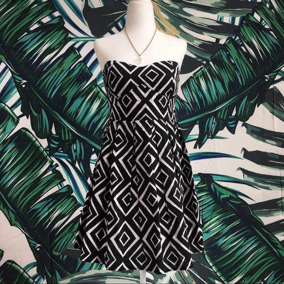 Derek Heart Dresses & Skirts - NWOT 🏝VACATION READY!🏝 Strapless B & W Dress